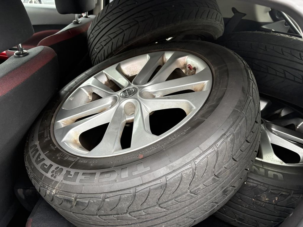 2016 Nissan Juke SV AWD JAMAIS ACCIDENTÉ I 104 000 KKM SEULEMENT I 8 PNEUS in Montréal, Quebec - 7 - w1024h768px