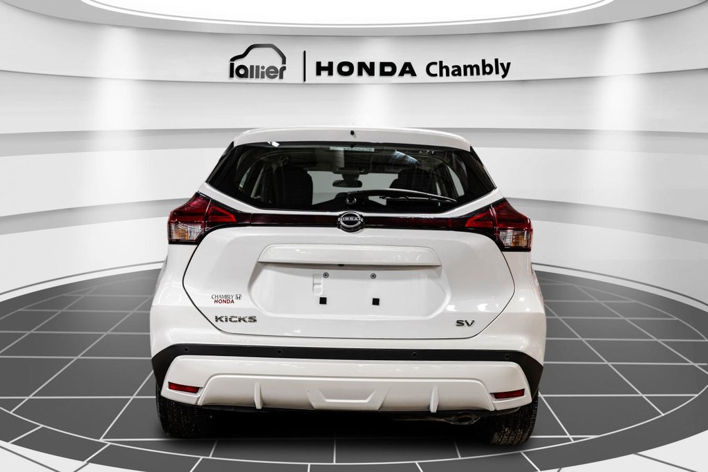 2022 Nissan Kicks SV  FREINS NEUFS AUX 4 ROUES I MAGS I DEMARREUR I SIEGES CHAUFFANTS I CARPLAY I in Montréal, Quebec - 6 - w1024h768px
