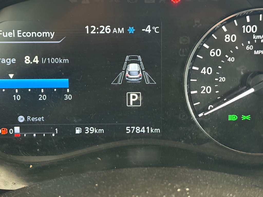 Nissan Kicks SR 2024 à Montréal, Québec - 2 - w1024h768px