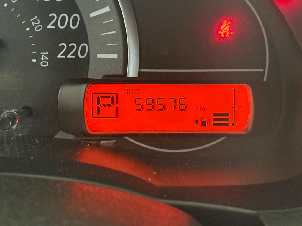 Nissan Micra S 2018 à Montréal, Québec - 2 - w1024h768px