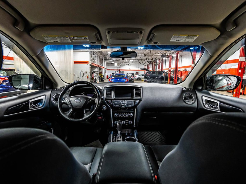 Nissan Pathfinder 4 RM 4 portes SV 123 000 KM SEULEMENT 7 PLACES 2017 à , Québec - 15 - w1024h768px
