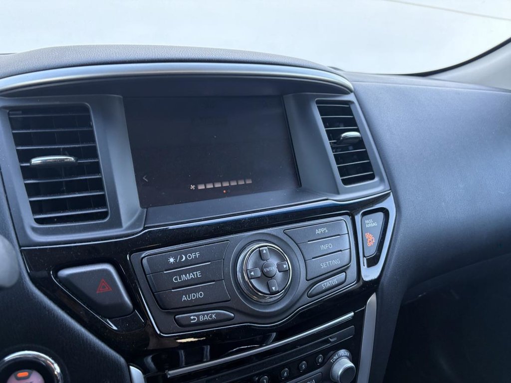 Nissan Pathfinder 4 RM 4 portes SV 123 000 KM SEULEMENT 7 PLACES 2017 à , Québec - 9 - w1024h768px