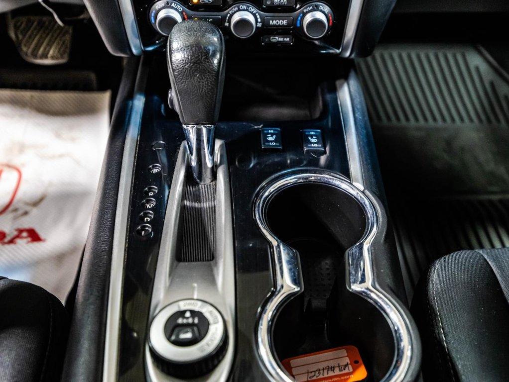 Nissan Pathfinder 4 RM 4 portes SV 123 000 KM SEULEMENT 7 PLACES 2017 à , Québec - 24 - w1024h768px