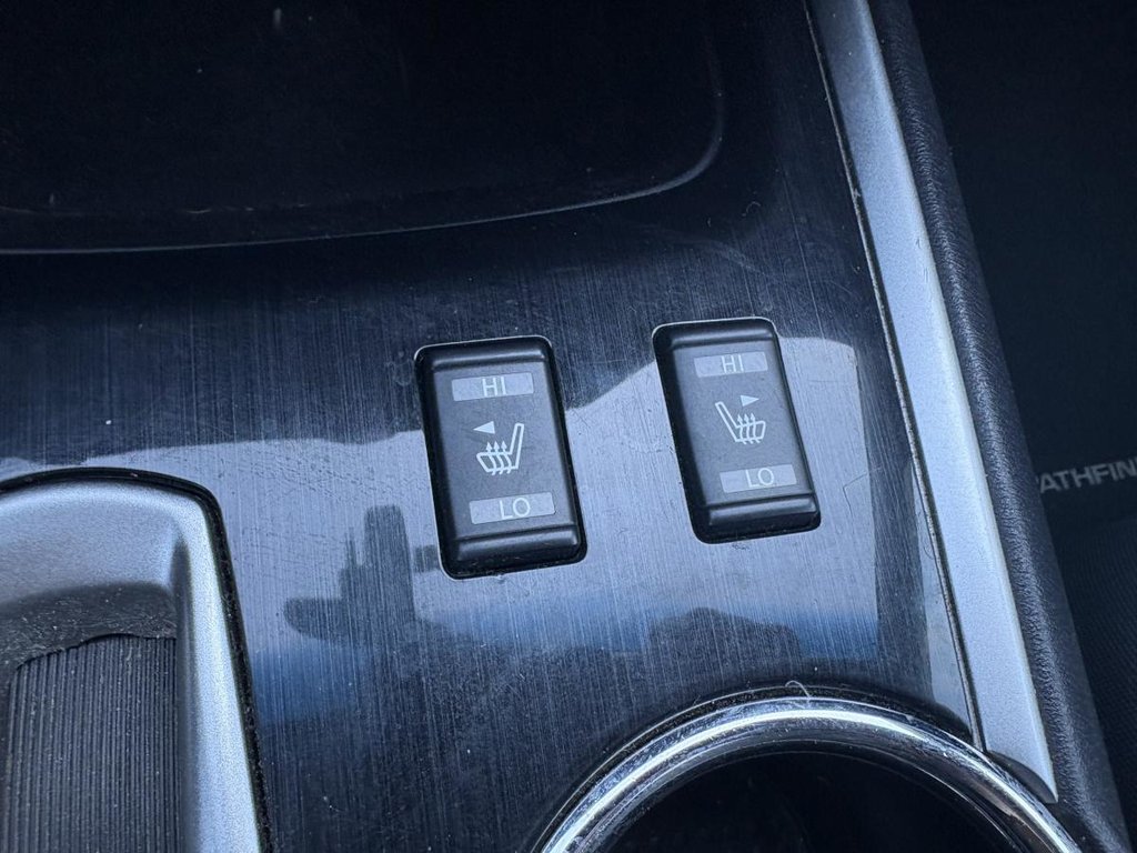 Nissan Pathfinder 4 RM 4 portes SV 123 000 KM SEULEMENT 7 PLACES 2017 à , Québec - 12 - w1024h768px