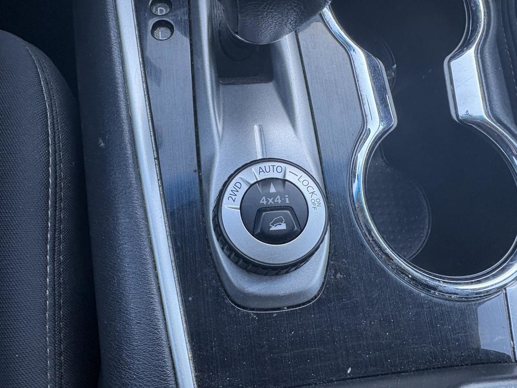 Nissan Pathfinder 4 RM 4 portes SV 123 000 KM SEULEMENT 7 PLACES 2017 à , Québec - 11 - w1024h768px