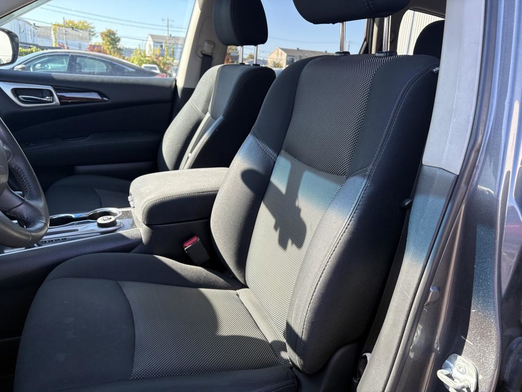 Nissan Pathfinder 4 RM 4 portes SV 123 000 KM SEULEMENT 7 PLACES 2017 à , Québec - 5 - w1024h768px