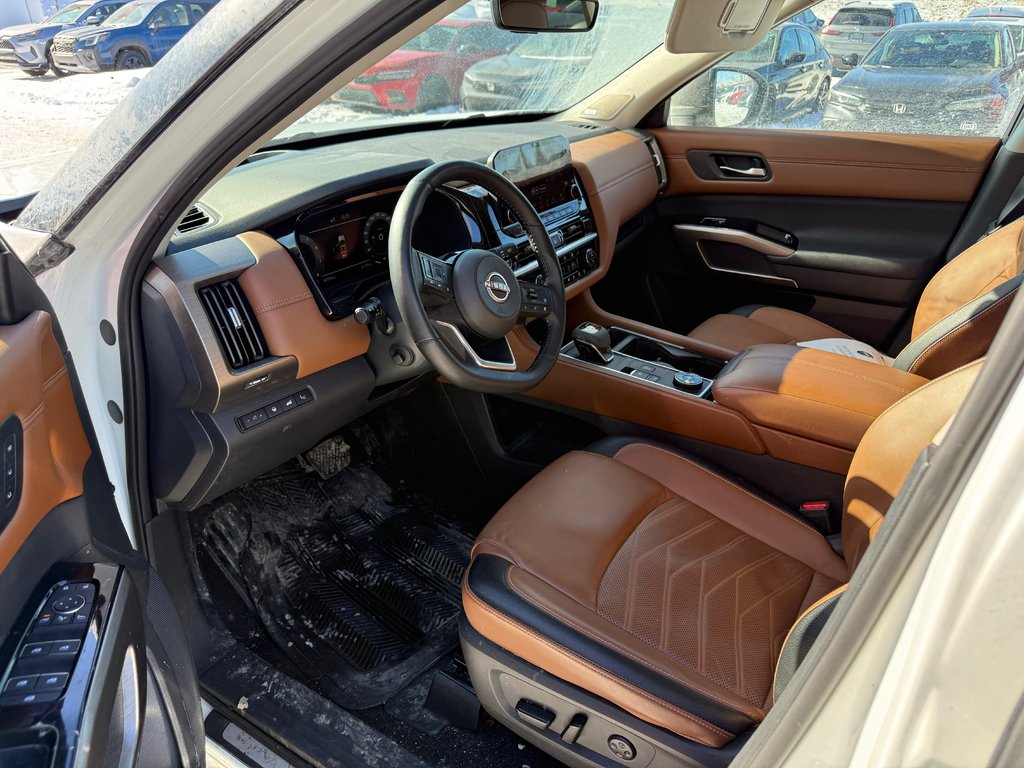 Nissan Pathfinder Platinum 2024 à , Québec - 11 - w1024h768px