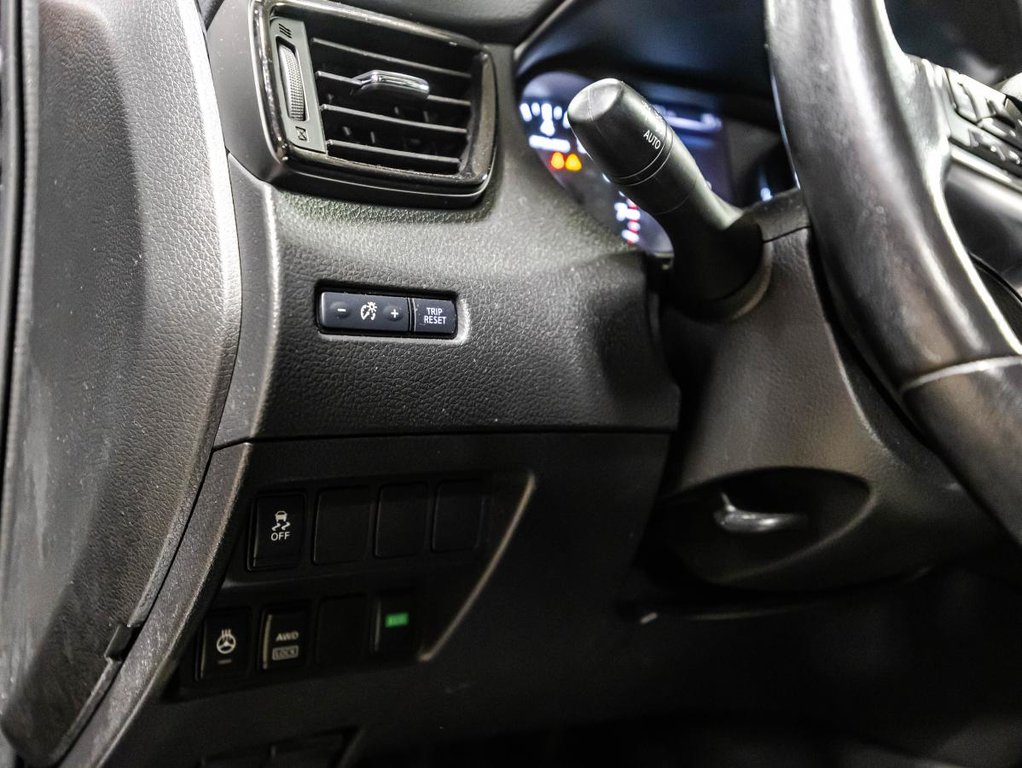 2018 Nissan Qashqai SV AWD 33 000 KM I JAMAIS ACCIDENTÉ I TOIT OUVRANT I MAGS DEMARREUR I in , Quebec - 22 - w1024h768px