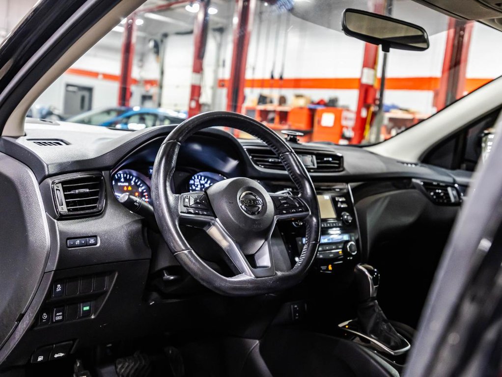 2018 Nissan Qashqai SV AWD 33 000 KM I JAMAIS ACCIDENTÉ I TOIT OUVRANT I MAGS DEMARREUR I in , Quebec - 21 - w1024h768px