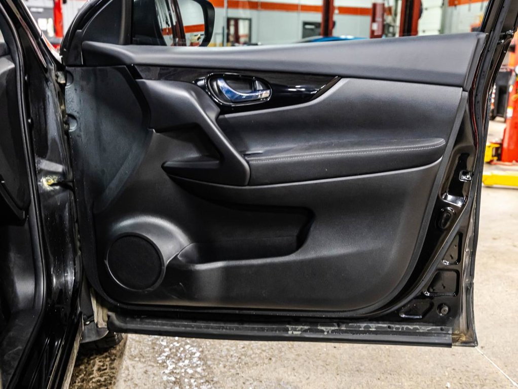 2018 Nissan Qashqai SV AWD 33 000 KM I JAMAIS ACCIDENTÉ I TOIT OUVRANT I MAGS DEMARREUR I in , Quebec - 17 - w1024h768px