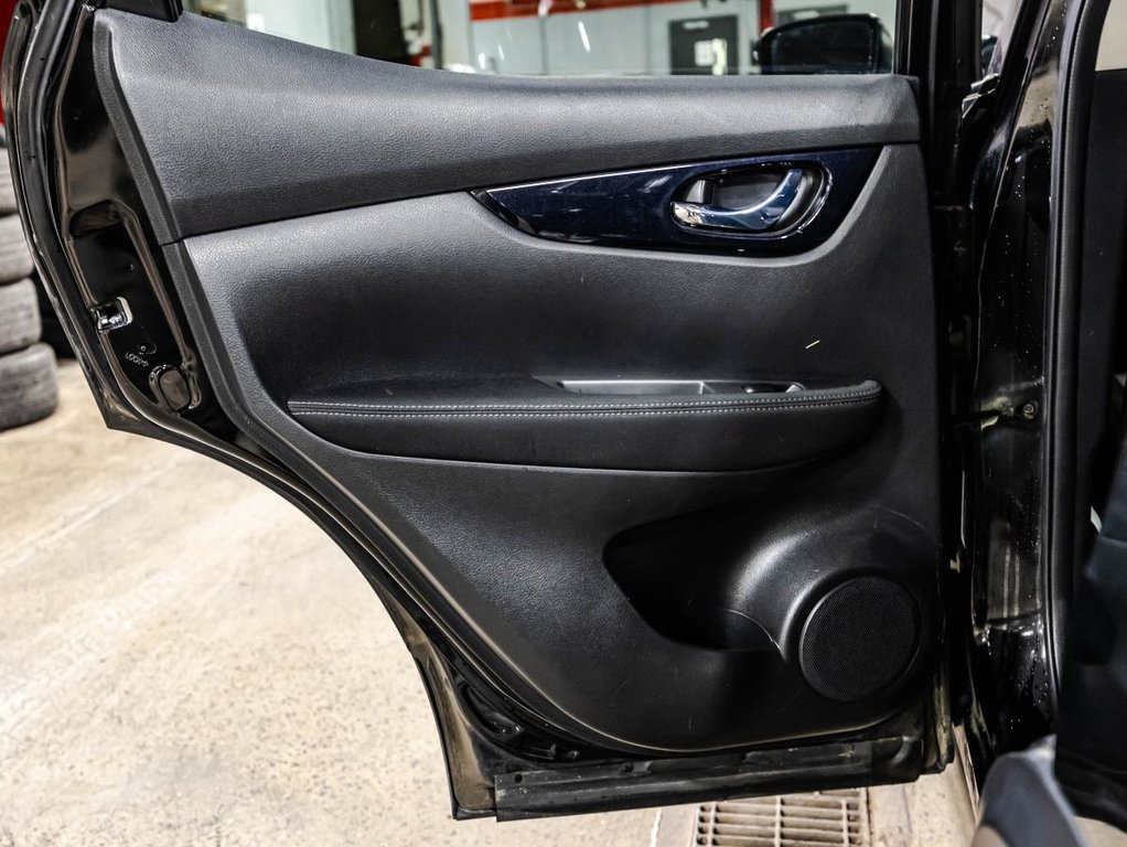 2018 Nissan Qashqai SV AWD 33 000 KM I JAMAIS ACCIDENTÉ I TOIT OUVRANT I MAGS DEMARREUR I in , Quebec - 13 - w1024h768px