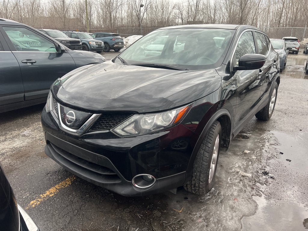 2018 Nissan Qashqai SV in Montréal, Quebec - 1 - w1024h768px