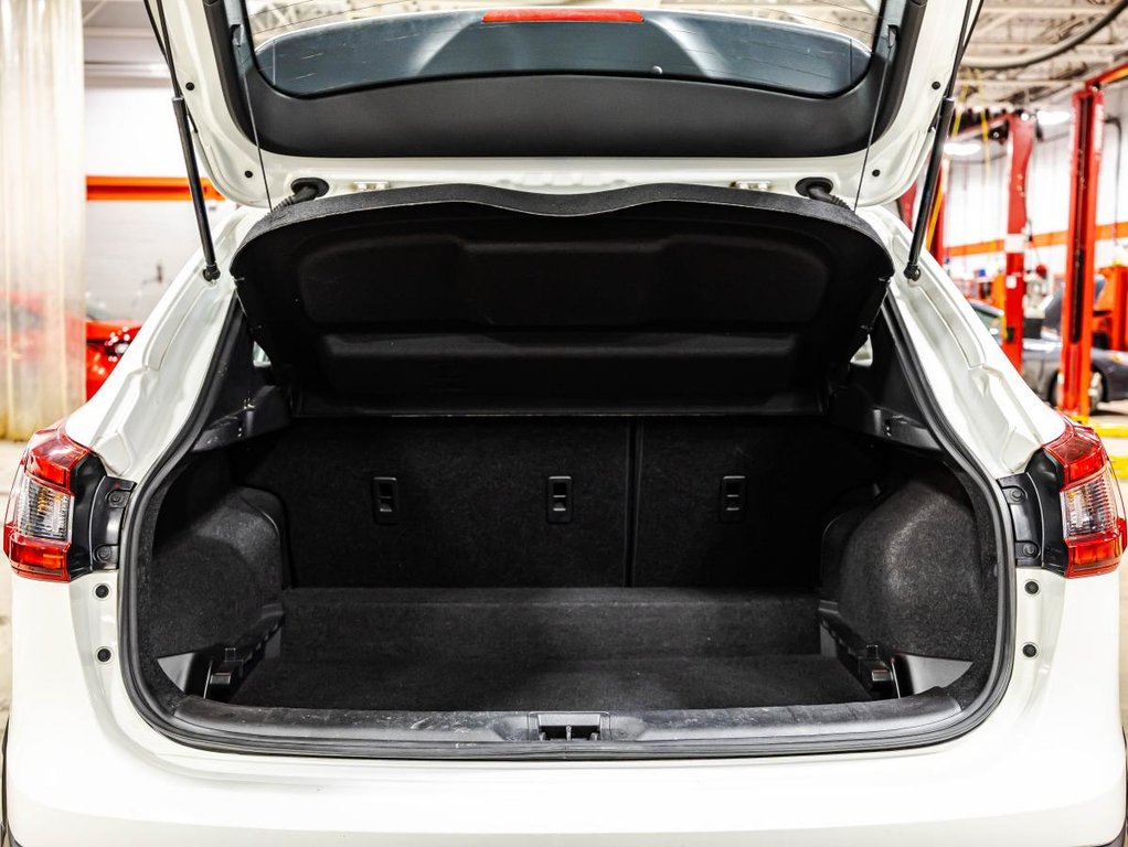 Nissan Qashqai S AWD 32 000 KM SEULEMENT I SIEGES CHAUFFANTS I CAMERA I CARPLAY I SECURITE ACTIVE 2021 à Montréal, Québec - 15 - w1024h768px