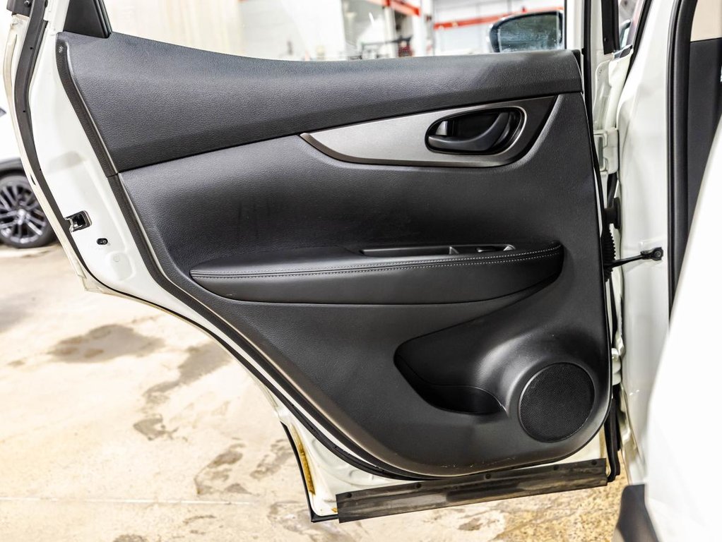 Nissan Qashqai S AWD 32 000 KM SEULEMENT I SIEGES CHAUFFANTS I CAMERA I CARPLAY I SECURITE ACTIVE 2021 à Montréal, Québec - 12 - w1024h768px
