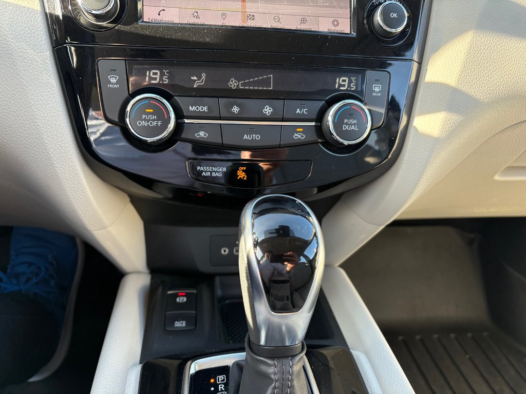 Nissan Qashqai SL 17 600 KM  JAMAIS ACCIDENTÉ 2022 à Montréal, Québec - 9 - w1024h768px