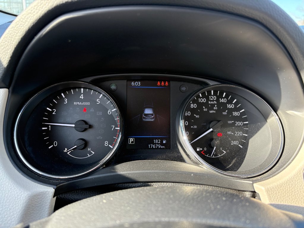 Nissan Qashqai SL 17 600 KM  JAMAIS ACCIDENTÉ 2022 à Montréal, Québec - 7 - w1024h768px