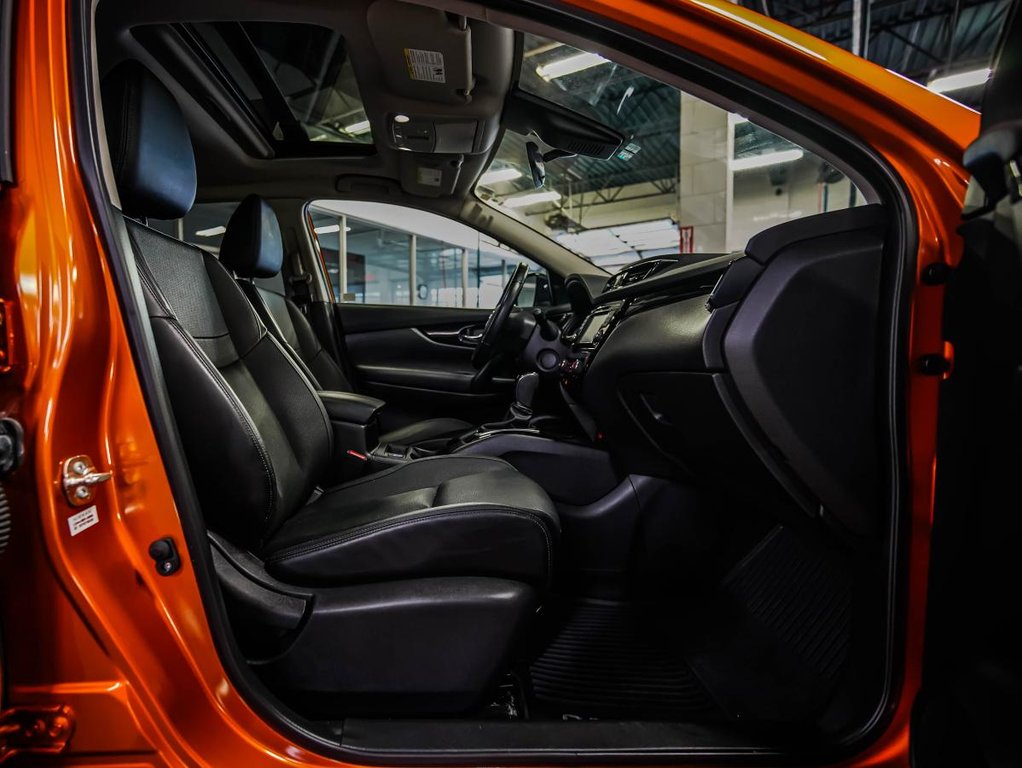 2022 Nissan Qashqai SL | AWD | TOIT OUVRANT | CUIR | 1 PROPRIETAIRE in , Quebec - 17 - w1024h768px