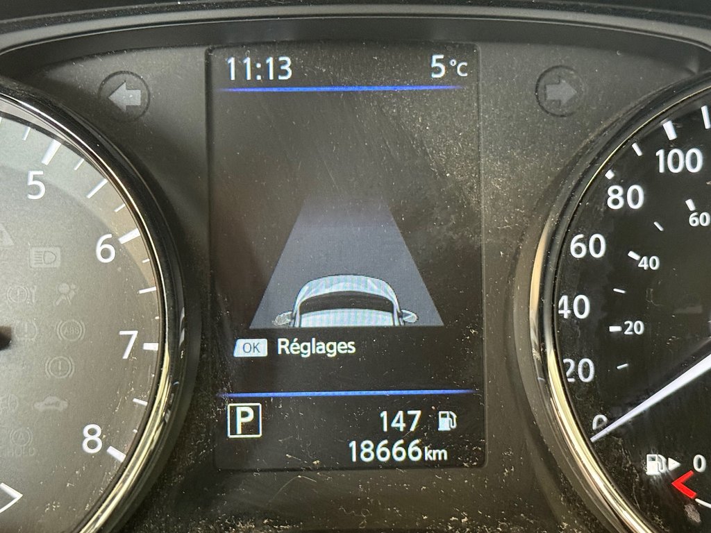 Nissan Qashqai SV 2023 à Montréal, Québec - 2 - w1024h768px