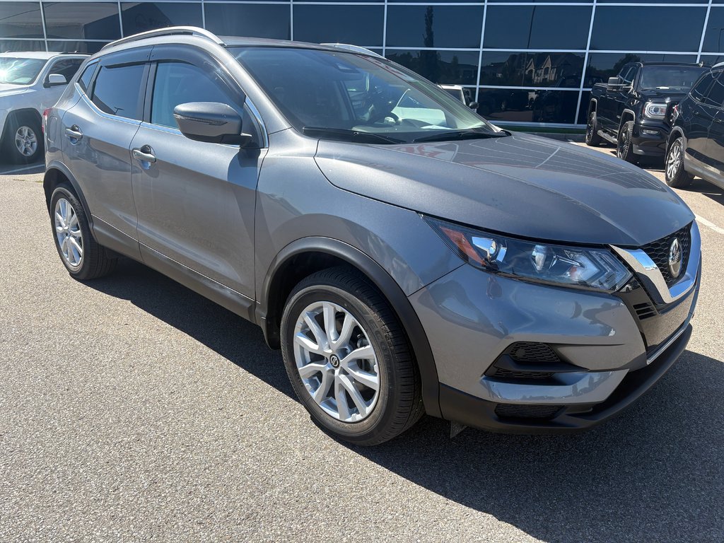 Nissan Qashqai SV AWD 2023 à Lachenaie, Québec - 2 - w1024h768px