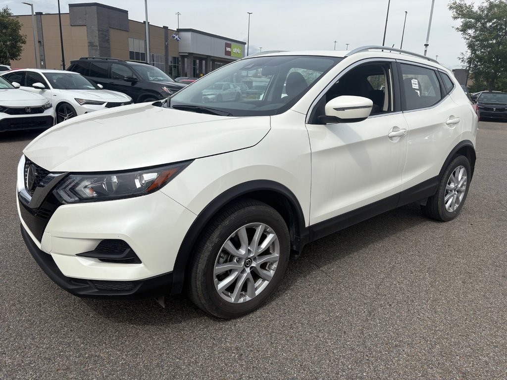 Nissan Qashqai SV AWD 2023 à Lachenaie, Québec - 1 - w1024h768px