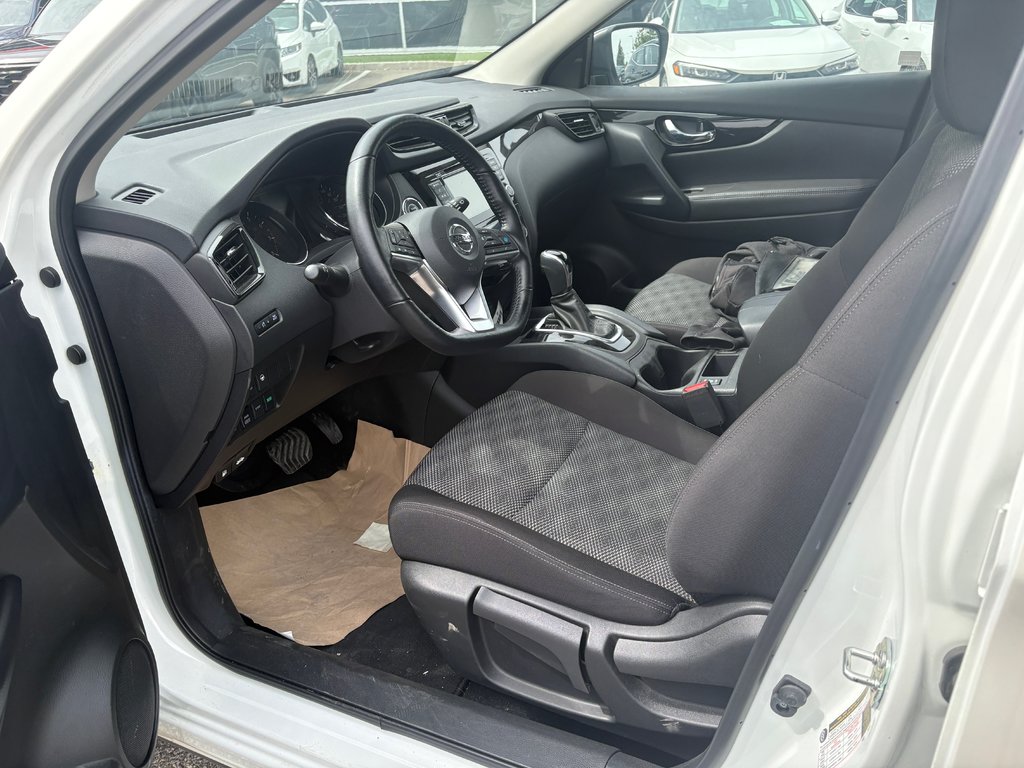 Nissan Qashqai SV AWD 2023 à Lachenaie, Québec - 6 - w1024h768px