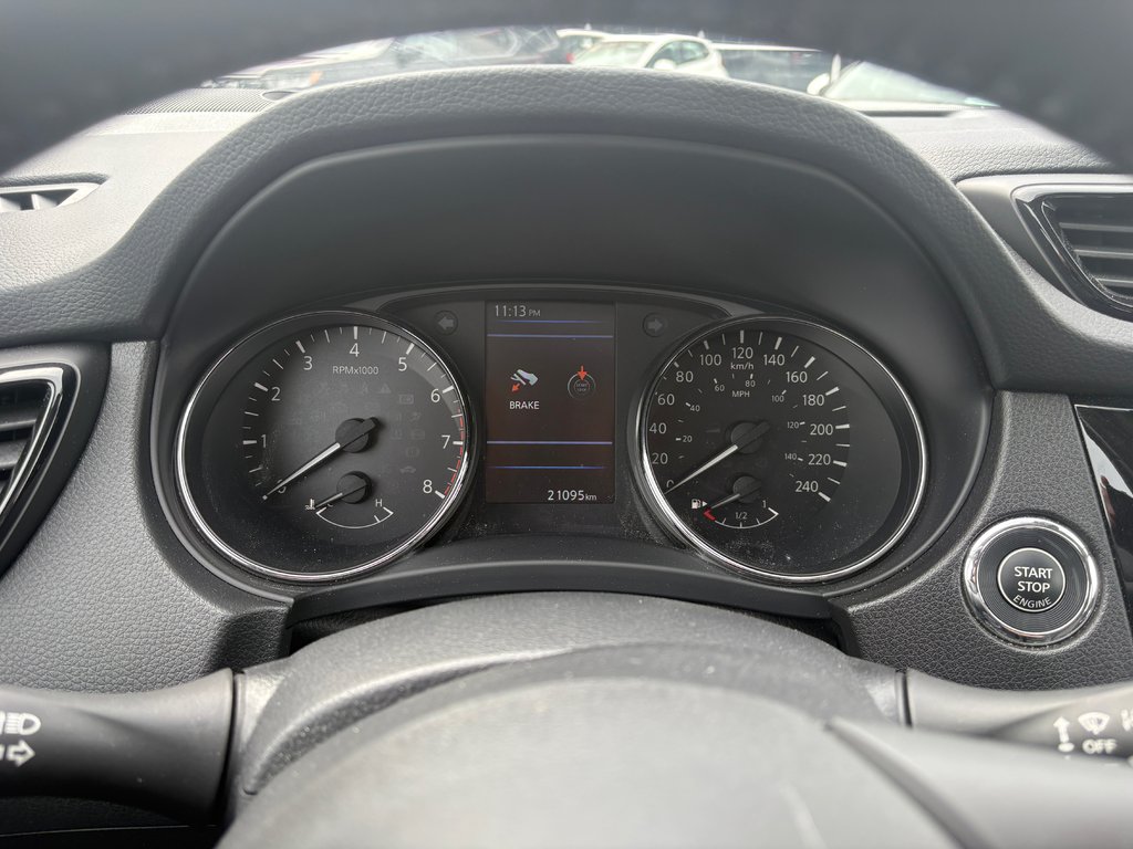2023 Nissan Qashqai SV AWD in Lachenaie, Quebec - 8 - w1024h768px