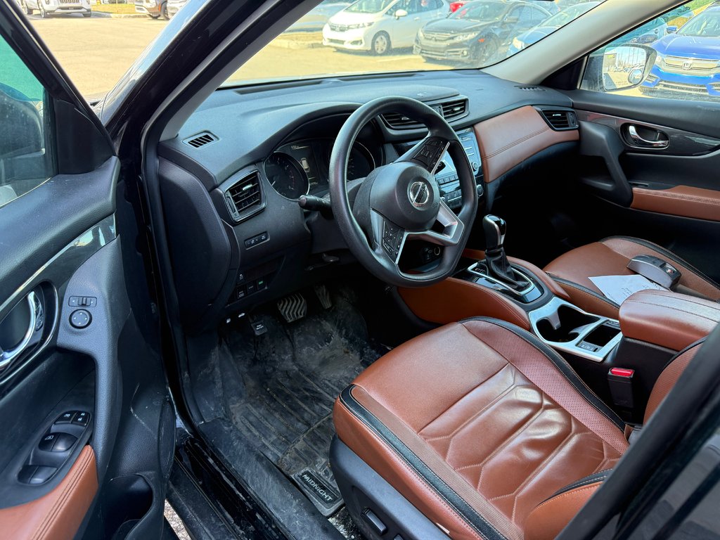 Nissan Rogue SV AWD 2017 à Lachenaie, Québec - 10 - w1024h768px