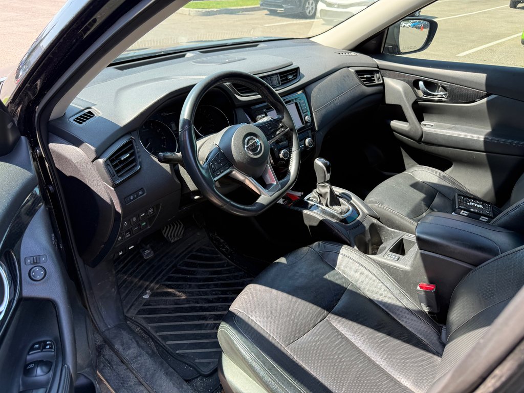 2017 Nissan Rogue SL/AWD/16 DOSSIERS ENTRETIENT/JAMAIS ACCIDENTÉ in Montréal, Quebec - 8 - w1024h768px