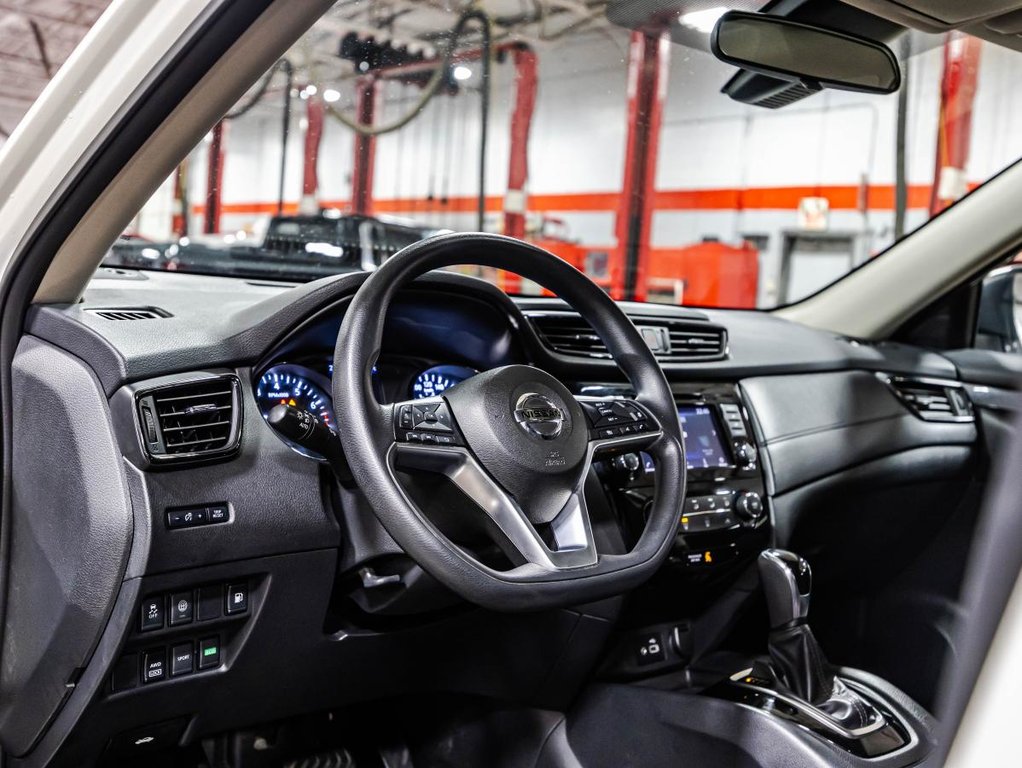 Nissan Rogue SV AWD JAMAIS ACCIDENTÉ I TOIT PANOREMIQUE I MAGS I DEMARREUR I SIEGES CHAUFFANTS I CARPLAY 2019 à Montréal, Québec - 21 - w1024h768px