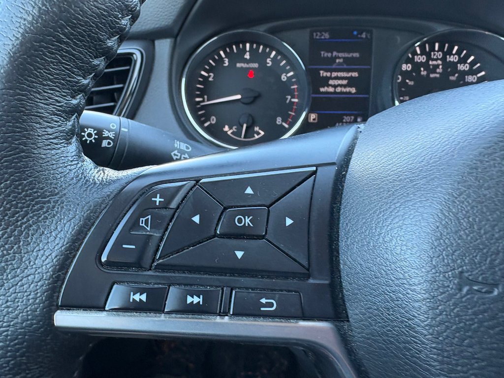 2020 Nissan Rogue Special Edition 45 000 KM 8 PNEUS in Montreal, Quebec - 9 - w1024h768px