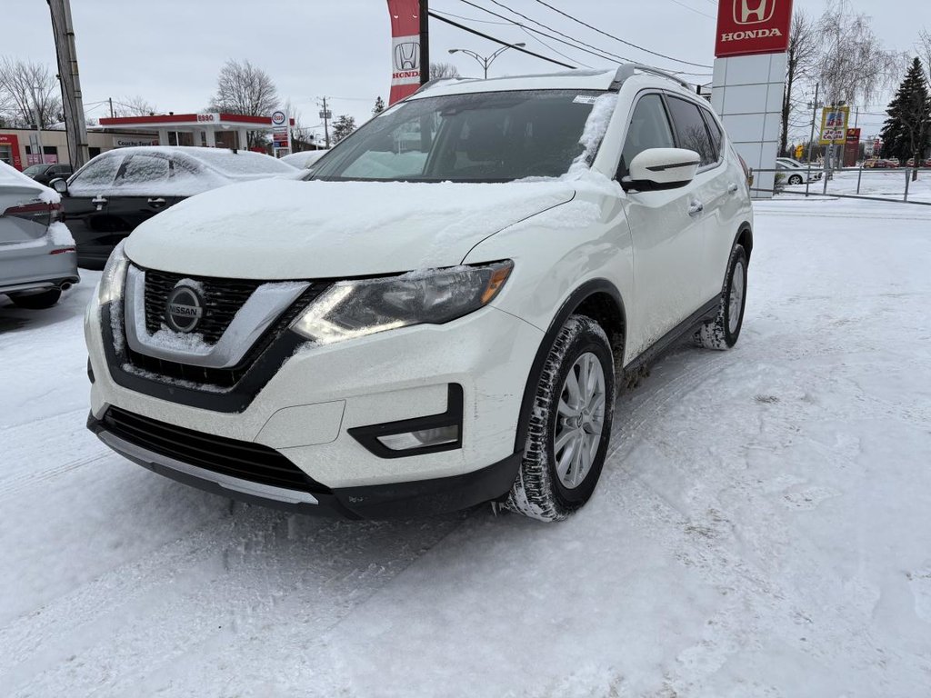 2020 Nissan Rogue SV AWD I  MAGS I TOIT PANORAMIQUE I SIEGES CHAUFFANTS I DEMARREUR I CAMERA I SECURITE ACTIVE in , Quebec - 3 - w1024h768px