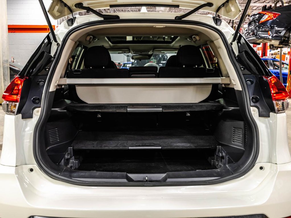 2020 Nissan Rogue SV AWD I  MAGS I TOIT PANORAMIQUE I SIEGES CHAUFFANTS I DEMARREUR I CAMERA I SECURITE ACTIVE in , Quebec - 16 - w1024h768px