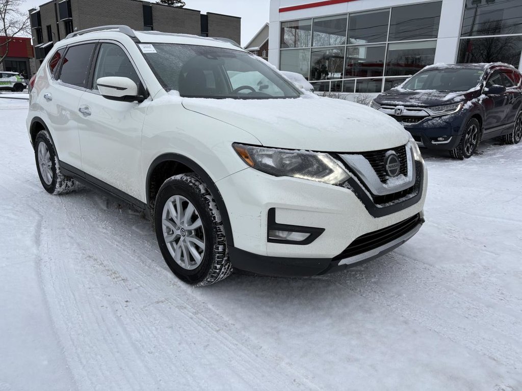 2020 Nissan Rogue SV AWD I  MAGS I TOIT PANORAMIQUE I SIEGES CHAUFFANTS I DEMARREUR I CAMERA I SECURITE ACTIVE in , Quebec - 2 - w1024h768px