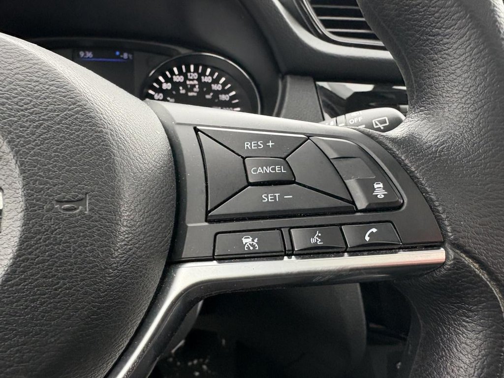 2020 Nissan Rogue SV AWD I  MAGS I TOIT PANORAMIQUE I SIEGES CHAUFFANTS I DEMARREUR I CAMERA I SECURITE ACTIVE in , Quebec - 8 - w1024h768px