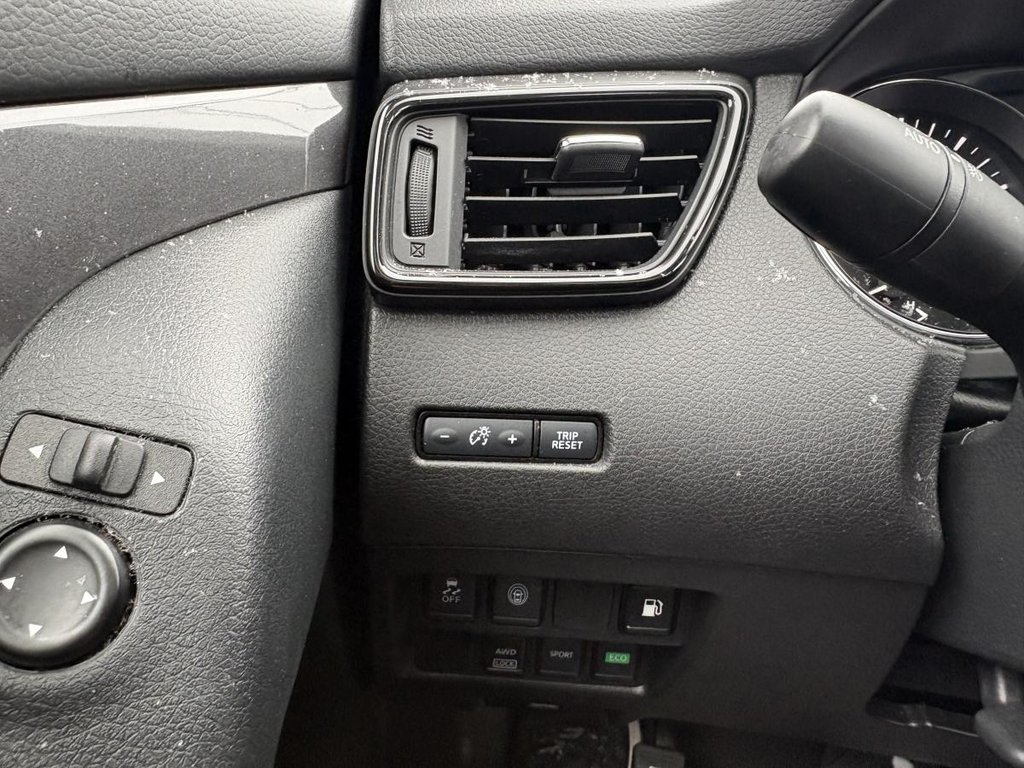 2020 Nissan Rogue SV AWD I  MAGS I TOIT PANORAMIQUE I SIEGES CHAUFFANTS I DEMARREUR I CAMERA I SECURITE ACTIVE in , Quebec - 10 - w1024h768px