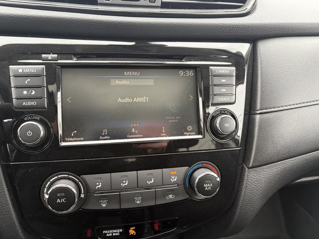 2020 Nissan Rogue SV AWD I  MAGS I TOIT PANORAMIQUE I SIEGES CHAUFFANTS I DEMARREUR I CAMERA I SECURITE ACTIVE in , Quebec - 11 - w1024h768px