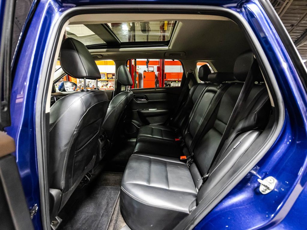 Nissan Rogue SL AWD CUIR I TOIT OUVRANT I SIEGES CHAUFFANTS I MAGS I DEMARREUR I SECURITE ACTIVE 2022 à Montréal, Québec - 14 - w1024h768px