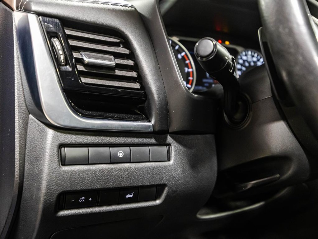 Nissan Rogue SL AWD CUIR I TOIT OUVRANT I SIEGES CHAUFFANTS I MAGS I DEMARREUR I SECURITE ACTIVE 2022 à Montréal, Québec - 23 - w1024h768px