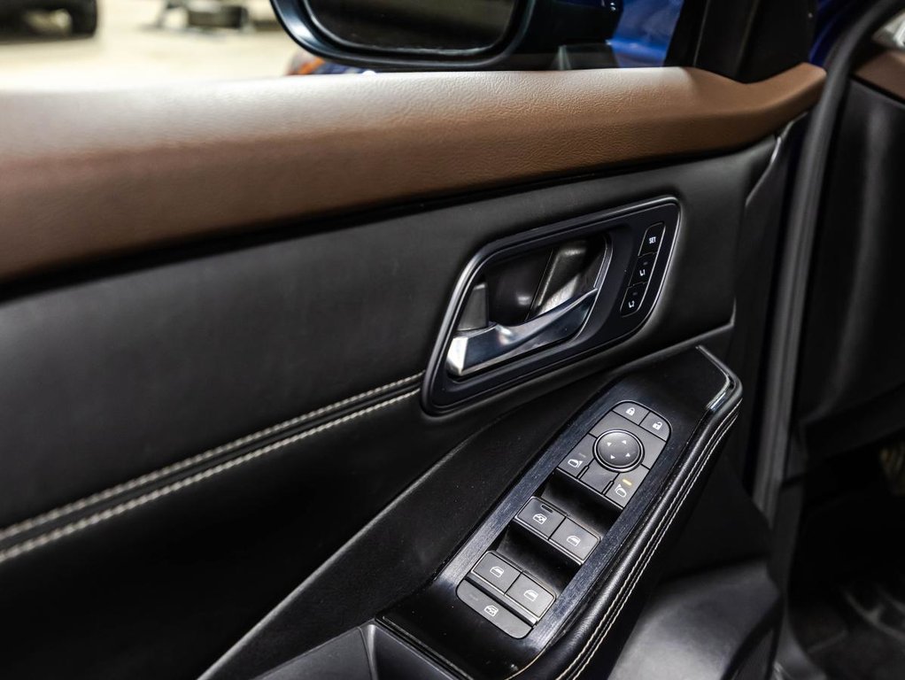 Nissan Rogue SL AWD CUIR I TOIT OUVRANT I SIEGES CHAUFFANTS I MAGS I DEMARREUR I SECURITE ACTIVE 2022 à Montréal, Québec - 12 - w1024h768px