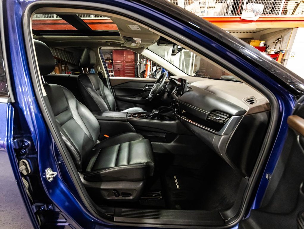 Nissan Rogue SL AWD CUIR I TOIT OUVRANT I SIEGES CHAUFFANTS I MAGS I DEMARREUR I SECURITE ACTIVE 2022 à Montréal, Québec - 19 - w1024h768px