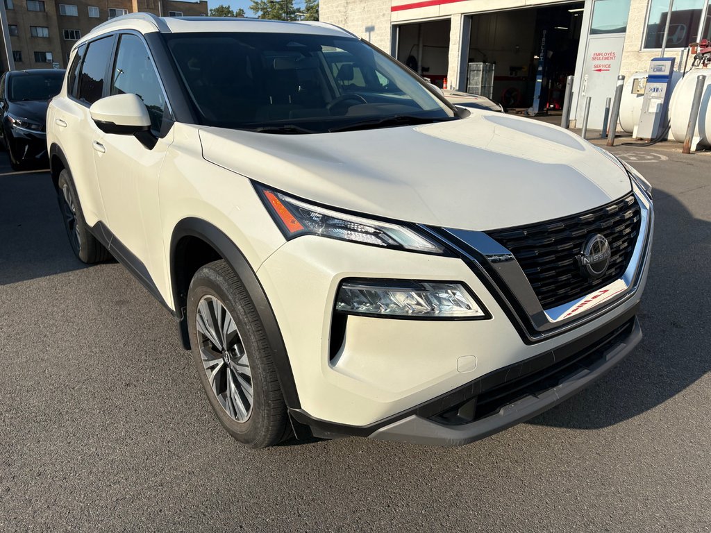 2022 Nissan Rogue SV in Montréal, Quebec - 2 - w1024h768px