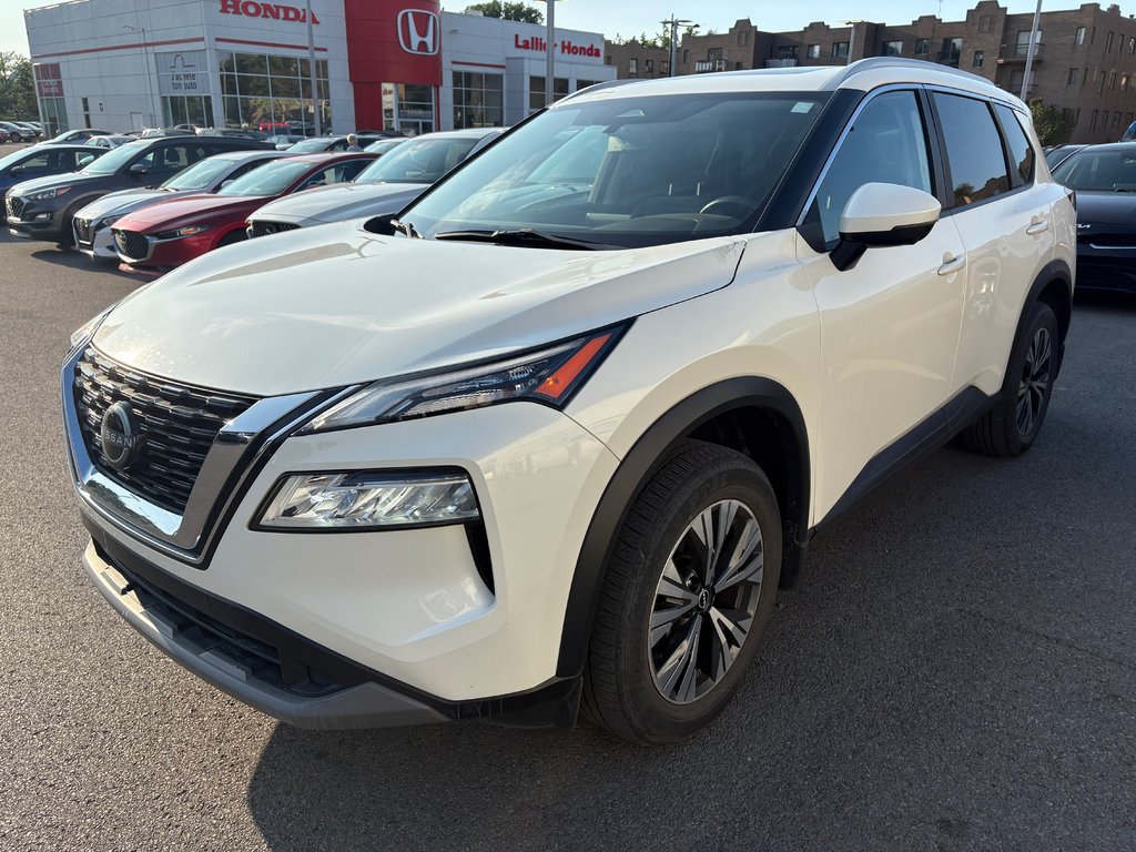 2022 Nissan Rogue SV in Montréal, Quebec - 1 - w1024h768px