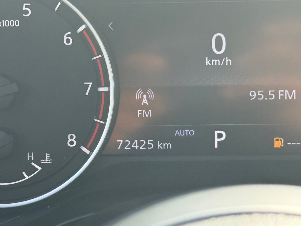 2023 Nissan Rogue S in Montreal, Quebec - 9 - w1024h768px