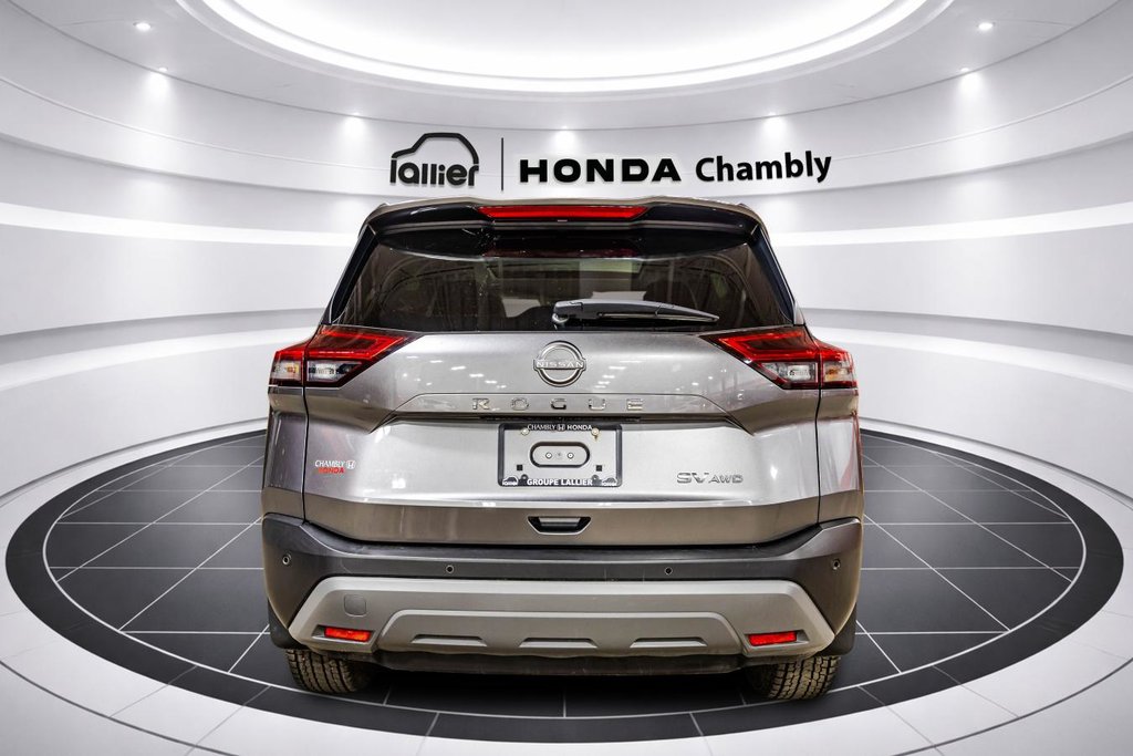 Nissan Rogue SV Moonroof 2023 à Montréal, Québec - 6 - w1024h768px