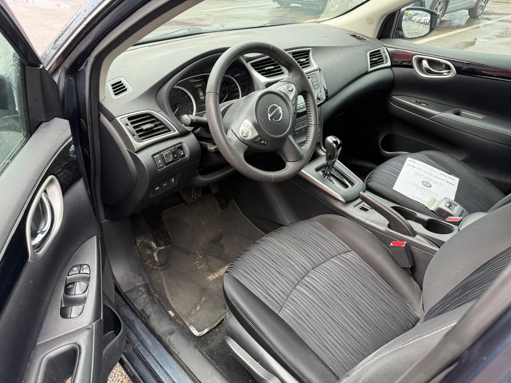 Nissan Sentra SV/AUTOMATIQUE/UN PROPRIÉTAIRE 2017 à Montréal, Québec - 10 - w1024h768px