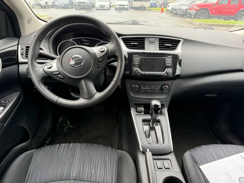 Nissan Sentra SV/AUTOMATIQUE/UN PROPRIÉTAIRE 2017 à Montréal, Québec - 11 - w1024h768px