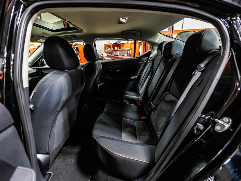 2020 Nissan Sentra SR NOIR SUR NOIR IMPECCABLE in , Quebec - 14 - w1024h768px