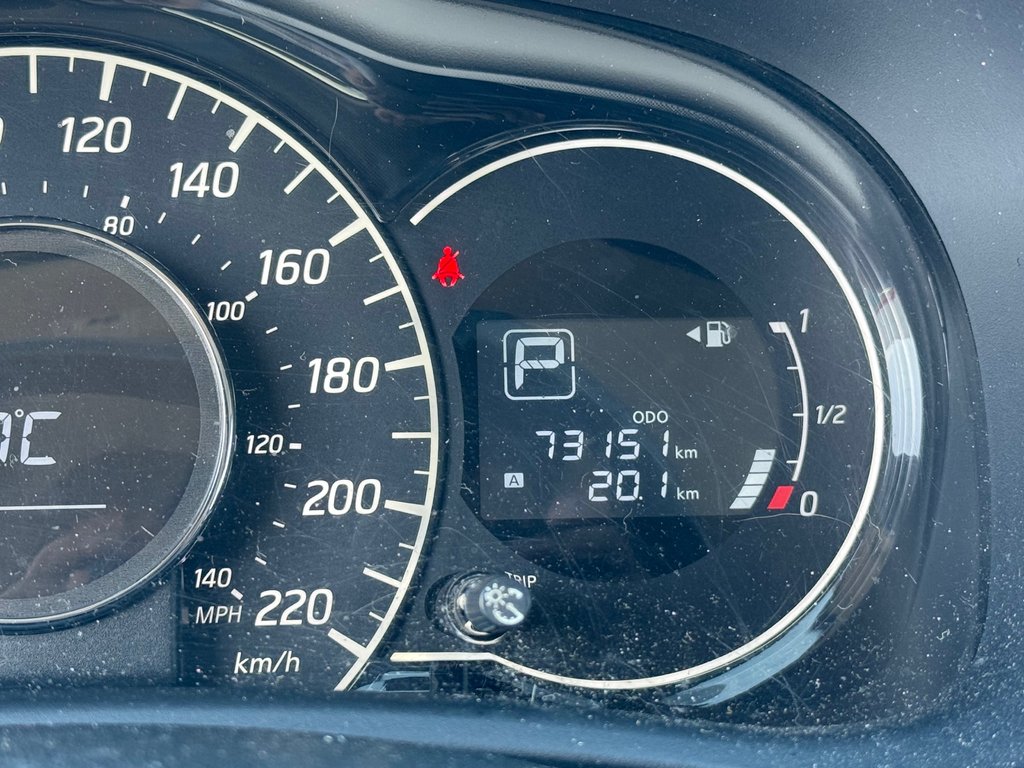 Nissan Versa Note SV 2017 à Montréal, Québec - 2 - w1024h768px