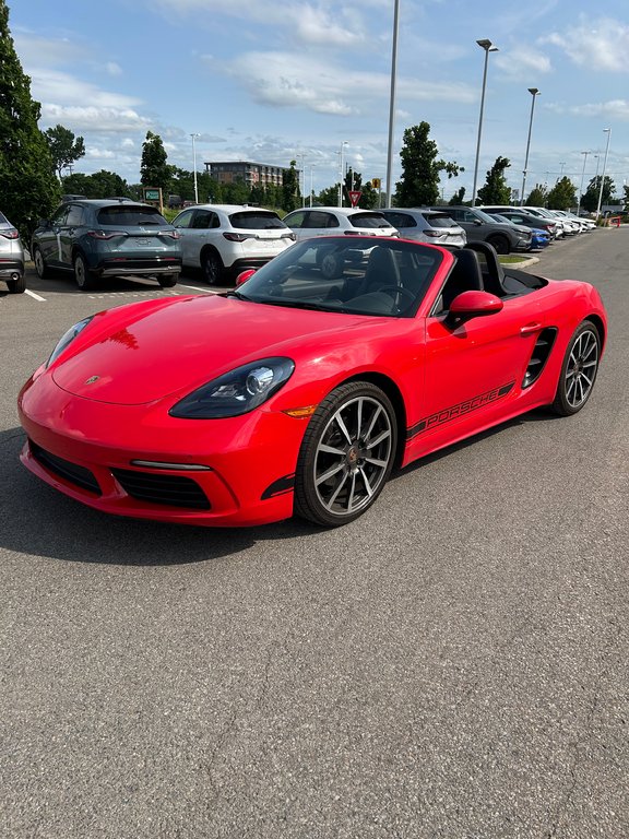 2018 Porsche 718 Boxster in Lachenaie, Quebec - 2 - w1024h768px