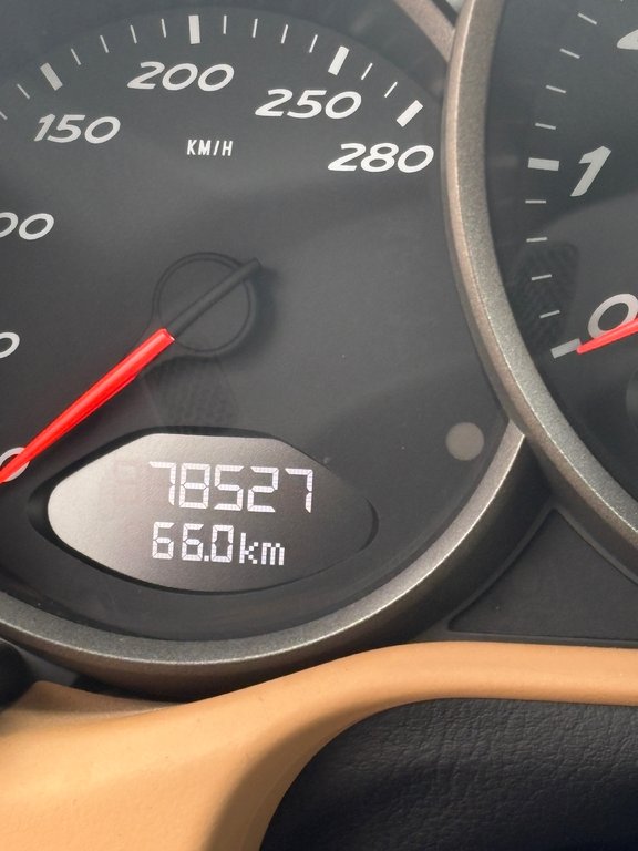 Porsche Boxster 6 vitesse 2012 à Lachenaie, Québec - 7 - w1024h768px